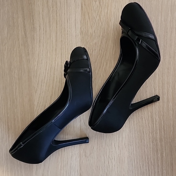 🔴 Deb Classic Black Women's Heels - Picture 3 of 6